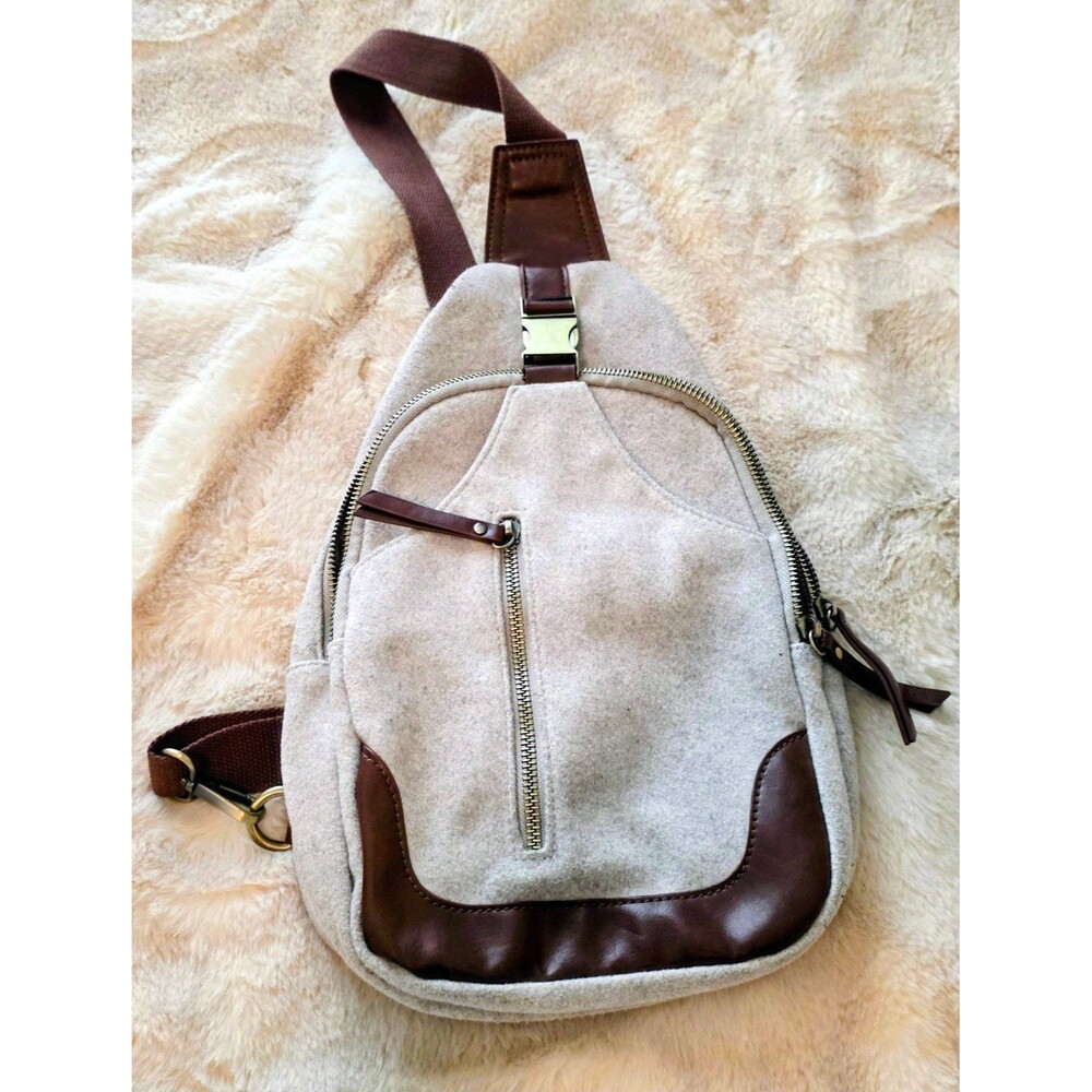 Antik Kraft Samara Crossbody Sling Bag.